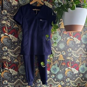 Figs Deep Blue Women's Scrub Set